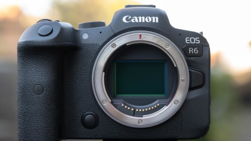 Canon EOS R6 body